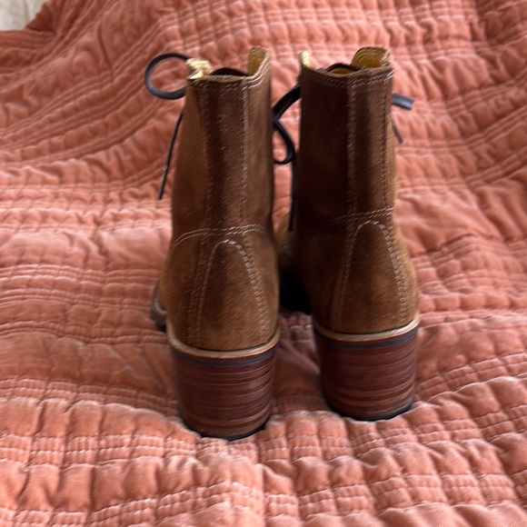 Frye Sabrina 6G Tan Suede/Leather Lace Up Wood Heeled Combat Moto Ankle Booties - Picture 4 of 12